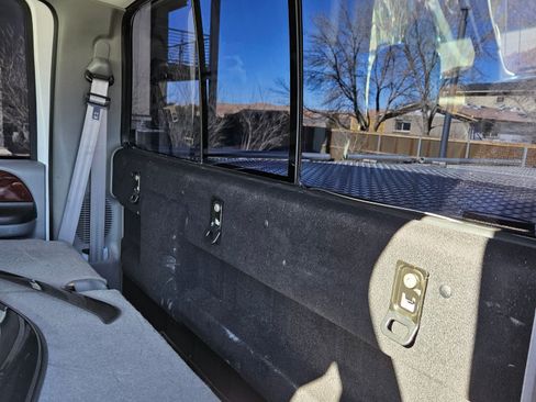 Used 2006 Ford F350 Lariat image 20