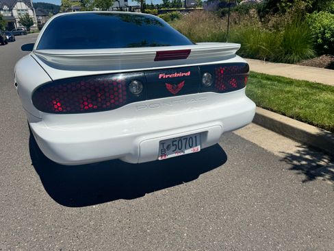 Used 2002 Pontiac Firebird Coupe w/ Opt Pkg RWD image 26