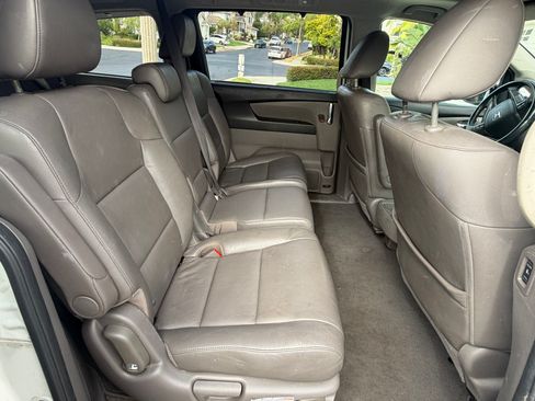 Used 2014 Honda Odyssey EX-L image 6