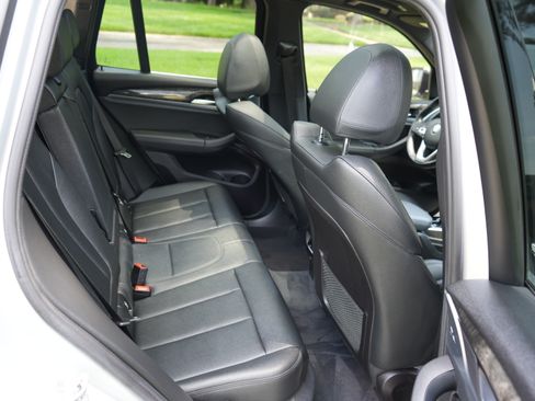Used 2019 BMW X3 sDrive30i w/ Convenience Package RWD image 12