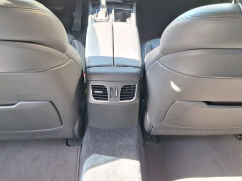 Used 2015 Hyundai Genesis 3.8 w/ Option Group 03 image 22