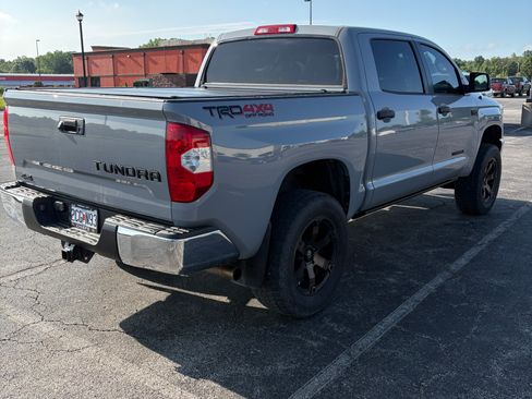 Used 2018 Toyota Tundra SR5 w/ TRD Off Road Package AWD/4WD image 6