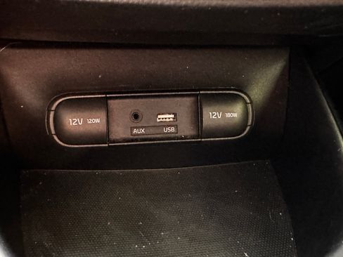 Used 2019 Kia Soul FWD image 13