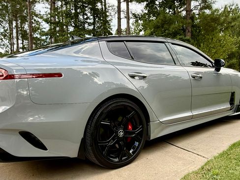 Used 2020 Kia Stinger GT2 image 10