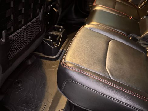 Used 2020 Jeep Gladiator Rubicon image 26