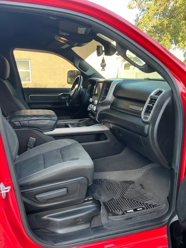 Used 2019 RAM 1500 Big Horn AWD/4WD image 9