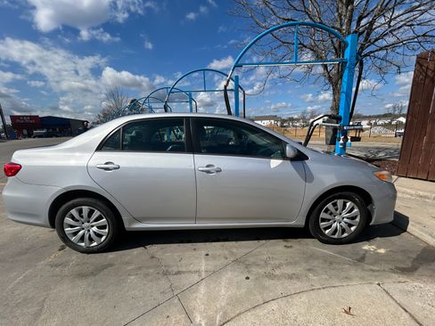 Used 2012 Toyota Corolla LE image 4