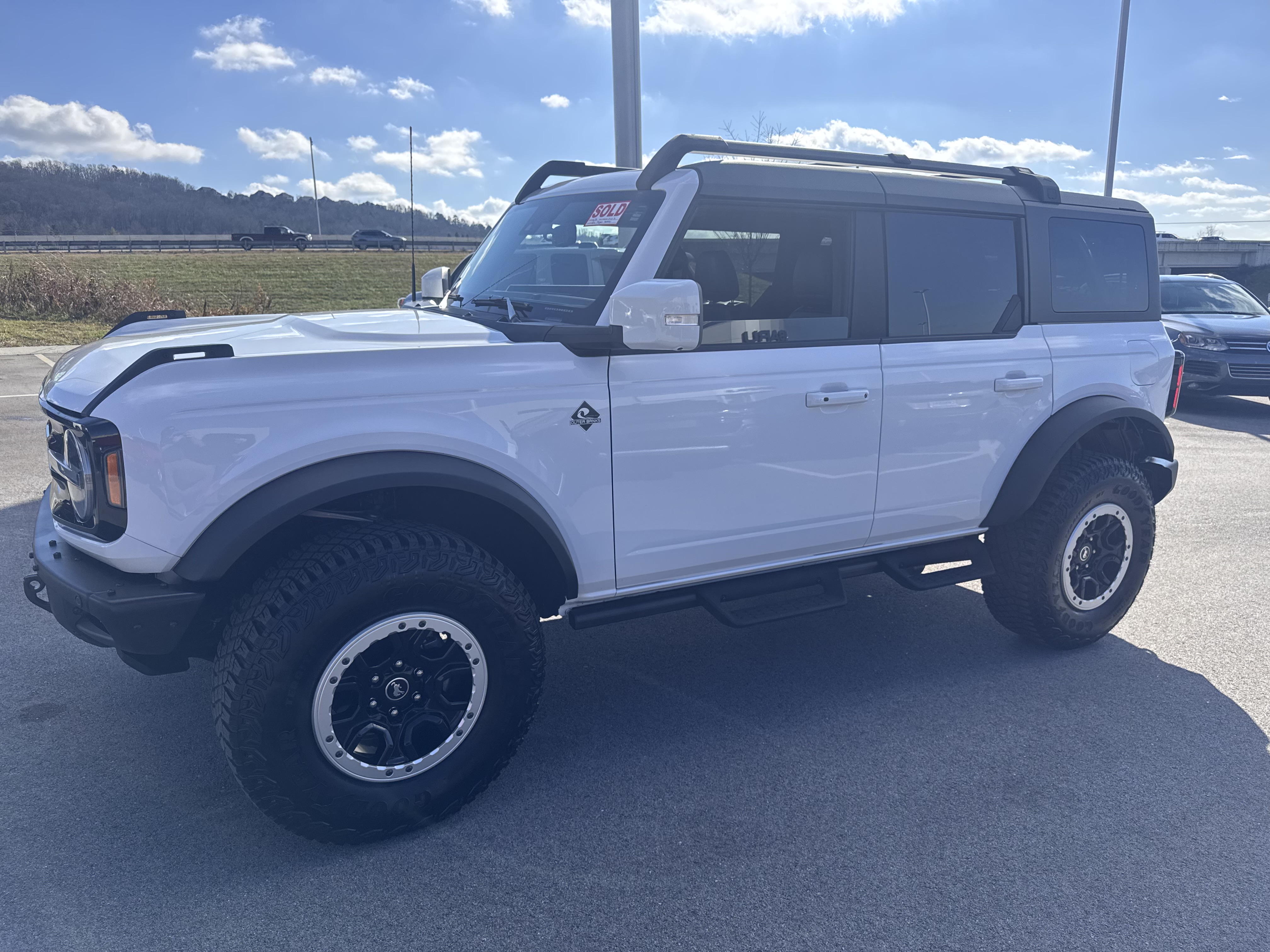 Used 2023 Ford Bronco Outer Banks w/ Sasquatch Package AWD/4WD image 21