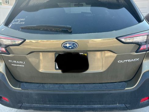 Used 2024 Subaru Outback Premium AWD/4WD image 5