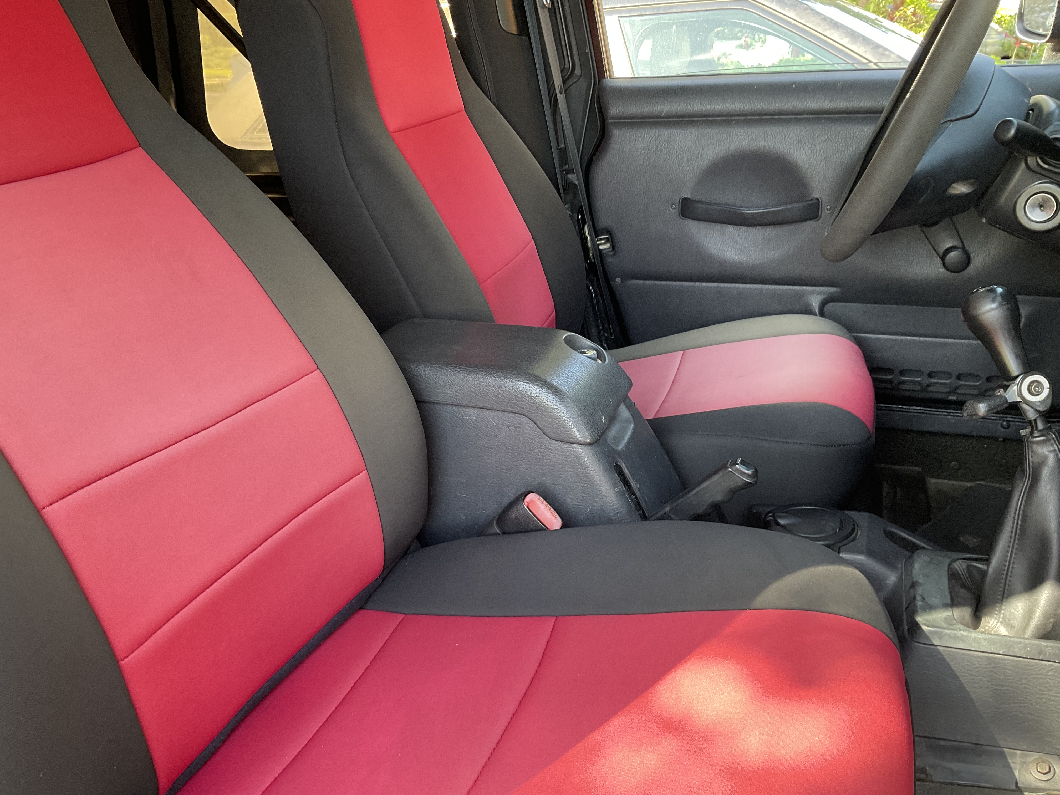 Used 2005 Jeep Wrangler Rubicon AWD/4WD image 12