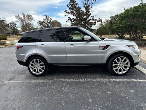 Used 2014 Land Rover Range Rover Sport HSE image 2