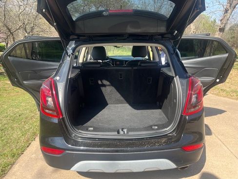 Used 2018 Buick Encore Sport Touring image 12