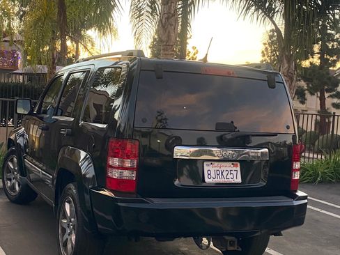 Used 2012 Jeep Liberty Sport image 6