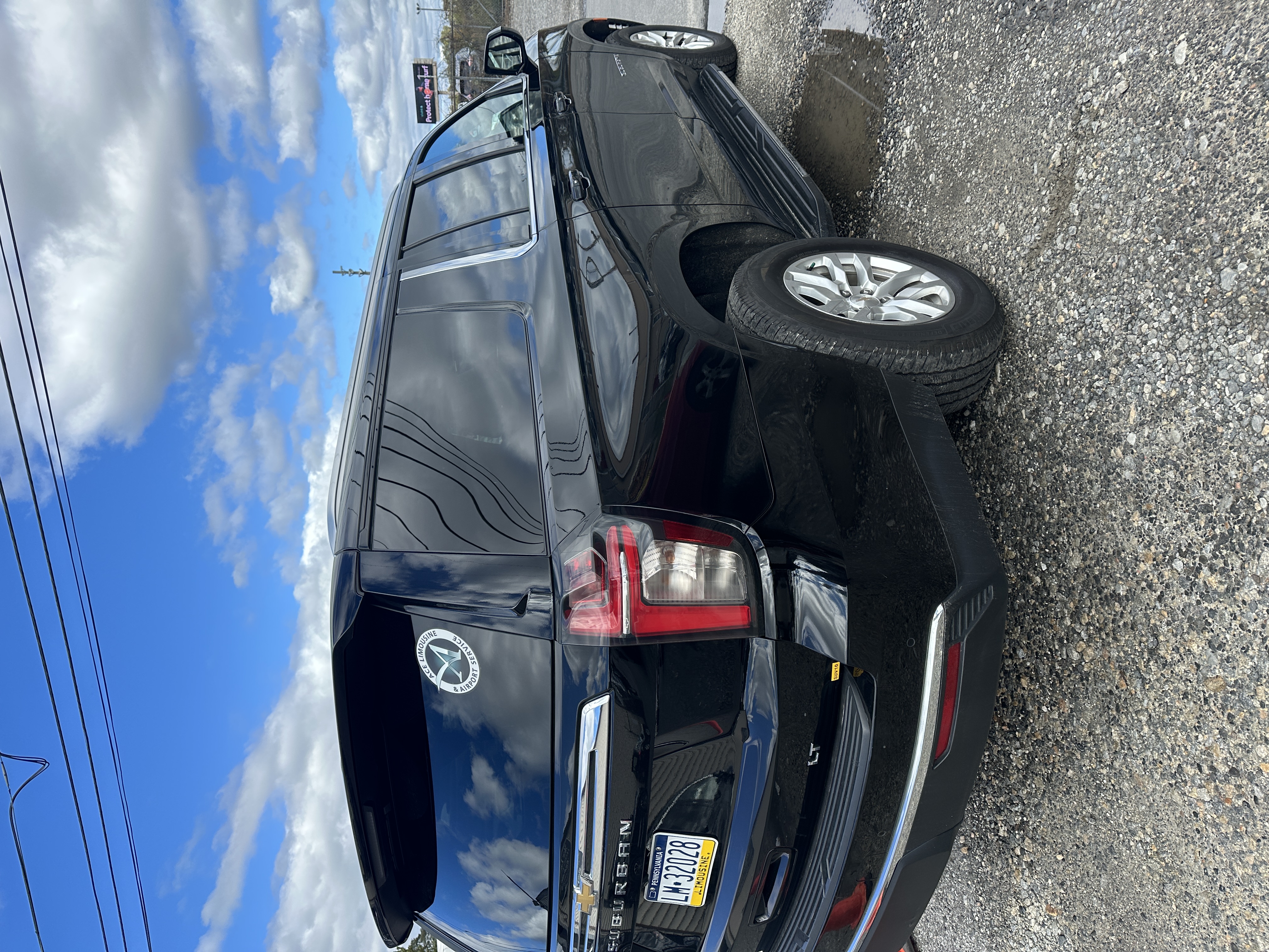 Used 2024 Chevrolet Suburban LT AWD/4WD image 6