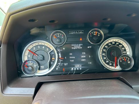 Used 2015 RAM 1500 Laramie w/ Convenience Group image 15