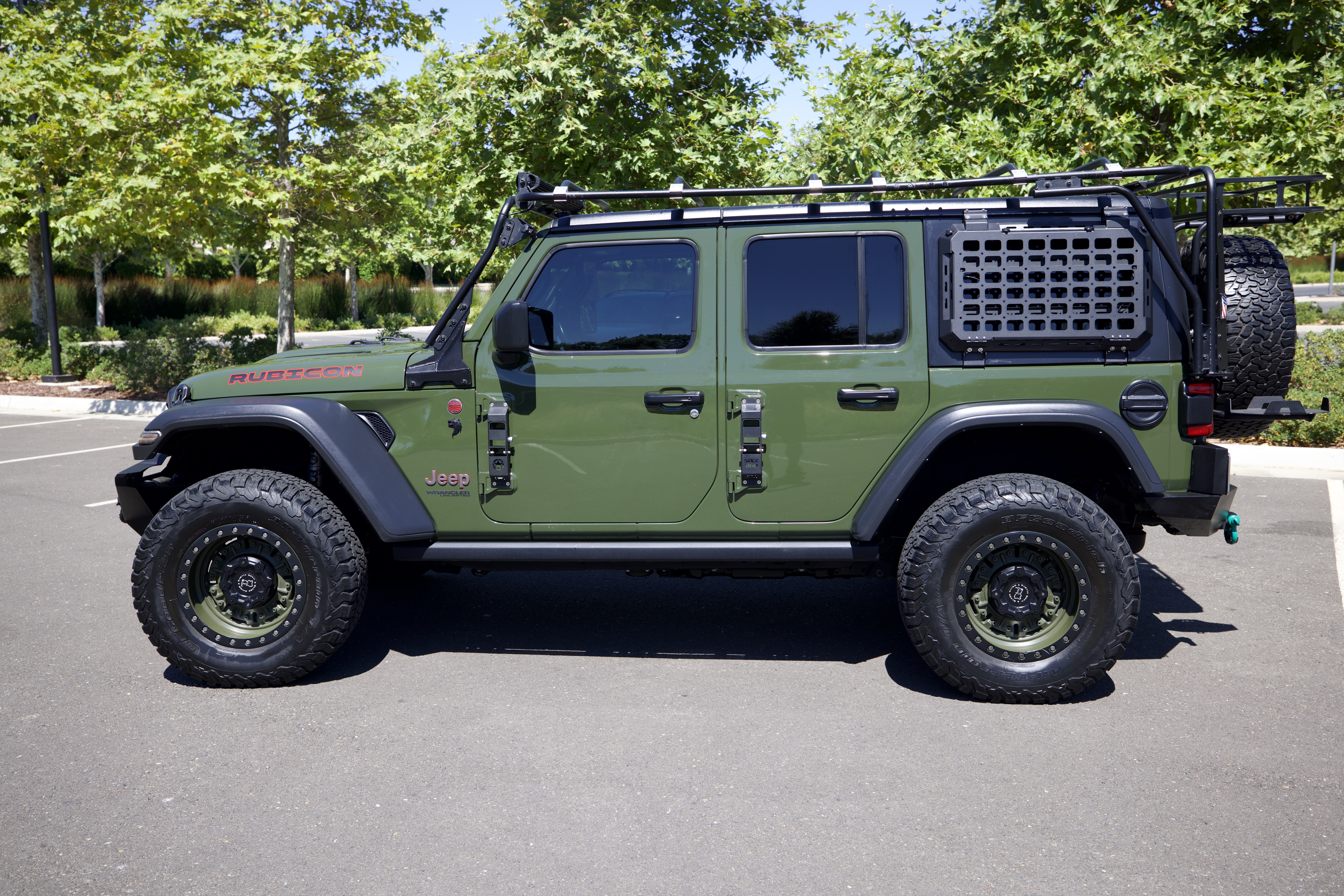 Used 2021 Jeep Wrangler Unlimited Rubicon w/ Dual Top Group AWD/4WD image 2