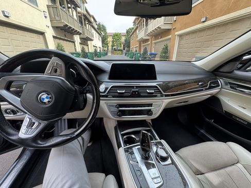 Used 2016 BMW 740i image 16