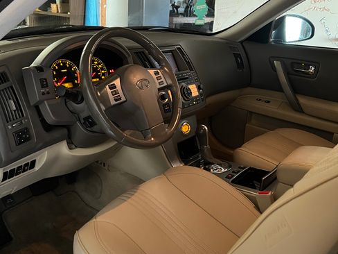 Used 2006 INFINITI FX35 2WD w/ (G02) Touring Pkg image 17