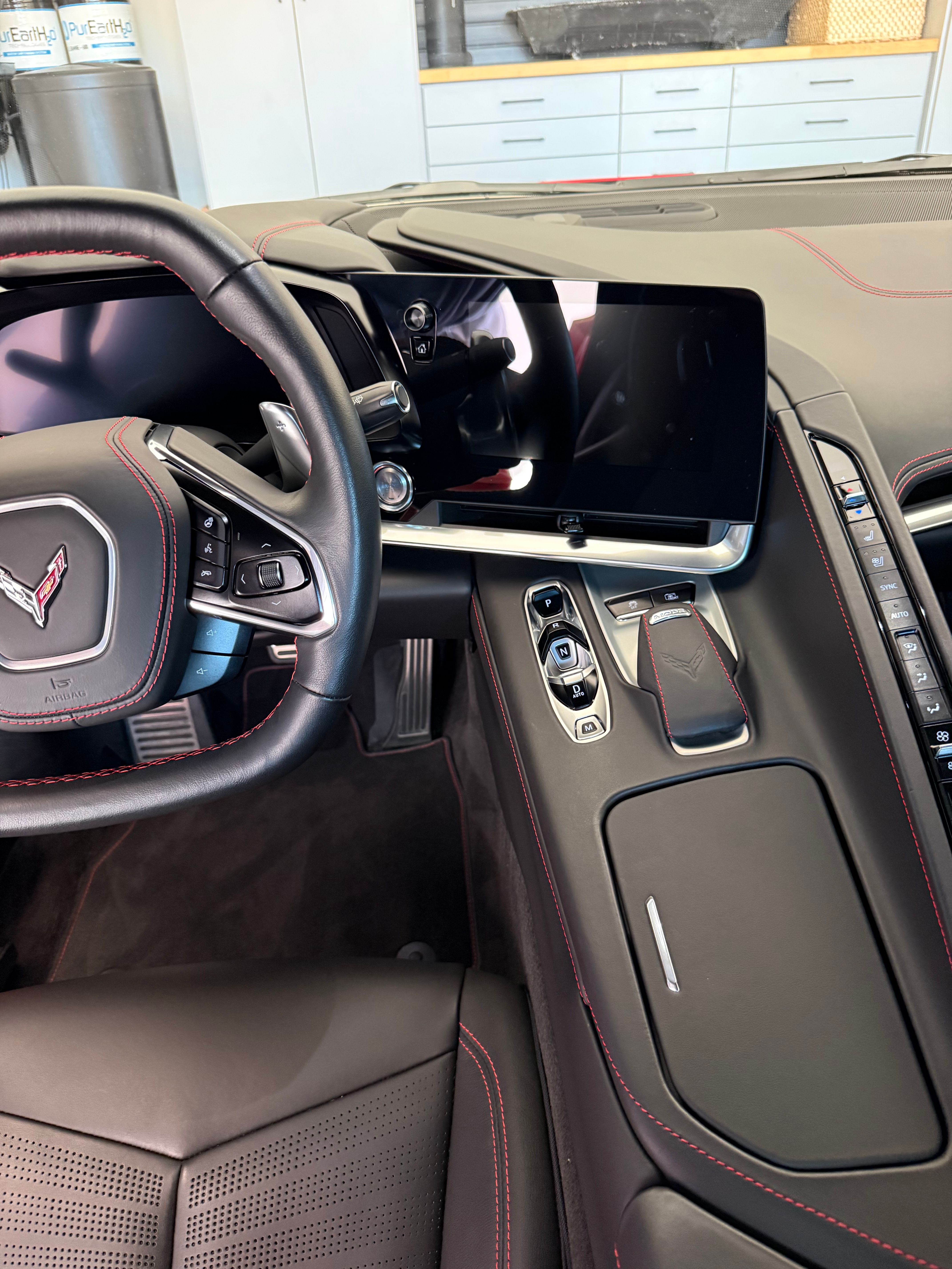 Used 2020 Chevrolet Corvette Stingray Premium Cpe w/ 3LT Preferred Equipment Group RWD image 2