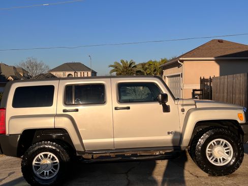 Used 2008 HUMMER H3 image 11