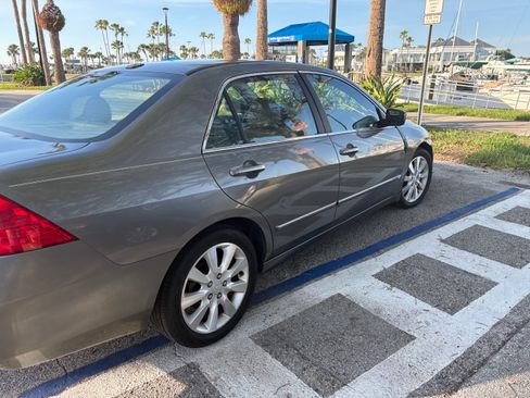 Used 2006 Honda Accord EX-L image 6