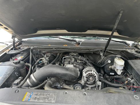 Used 2009 Chevrolet Avalanche LT RWD image 5