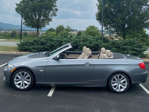 Used 2011 BMW 328i Convertible RWD image 1
