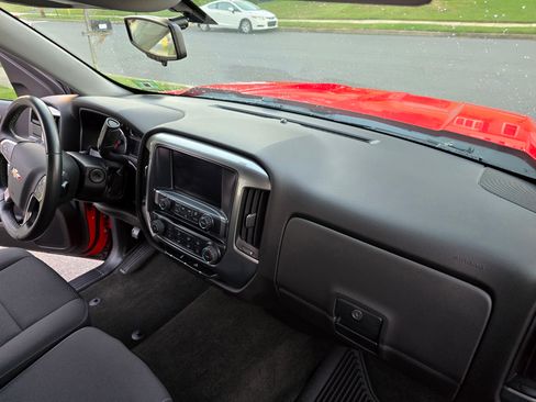 Used 2016 Chevrolet Silverado 1500 LT w/ LT Convenience Package image 21