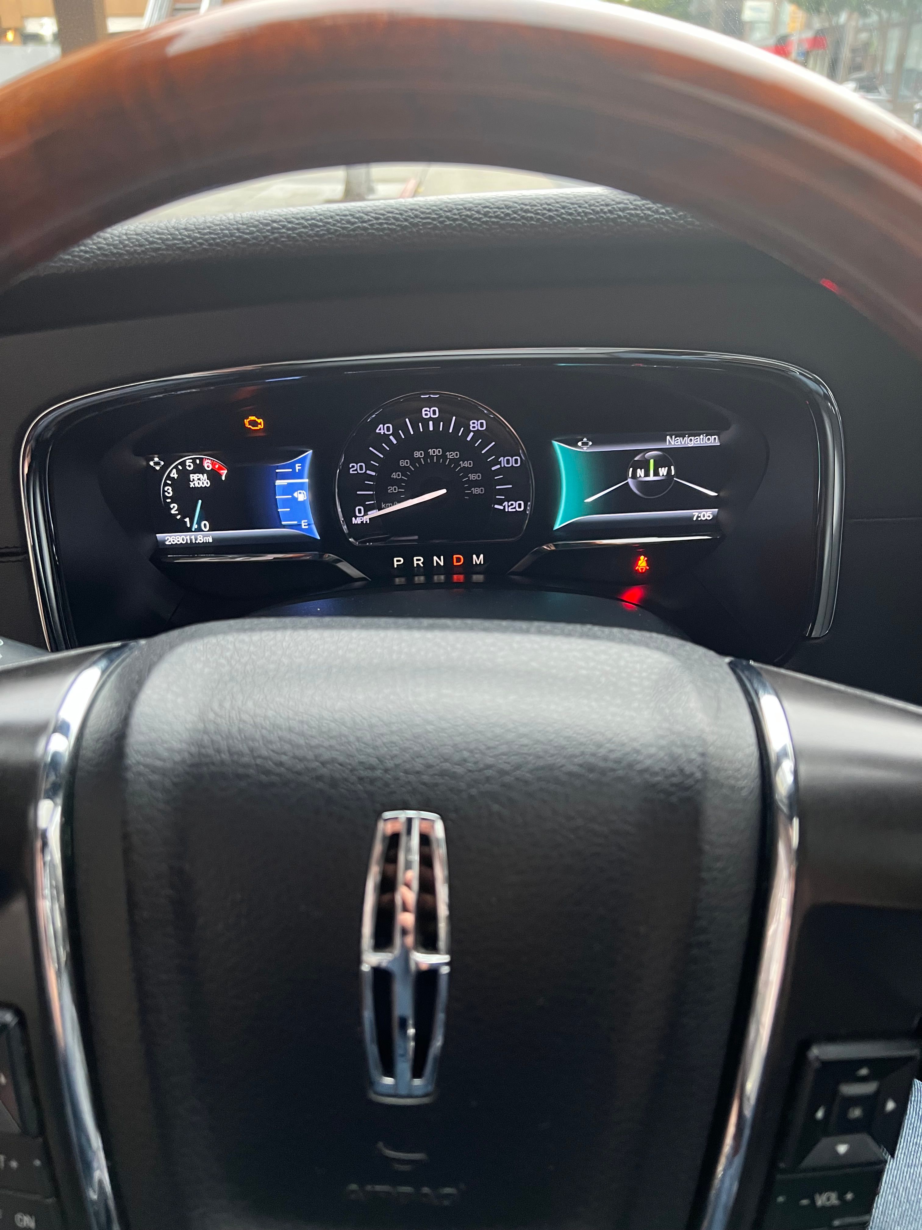Used 2017 Lincoln Navigator L Select RWD image 13