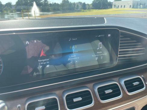 Used 2021 Mercedes-Benz GLE 580 4MATIC image 18