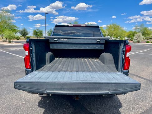 Used 2021 Chevrolet Silverado 1500 Custom Trail Boss AWD/4WD image 11