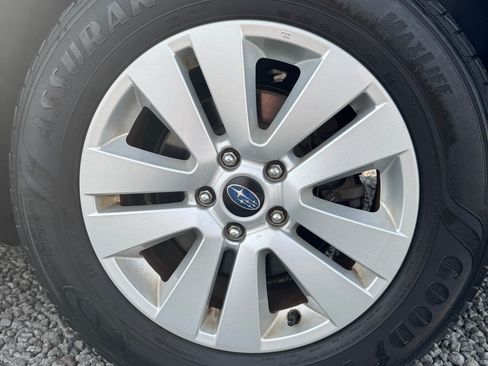 Used 2019 Subaru Outback 2.5i Premium image 14