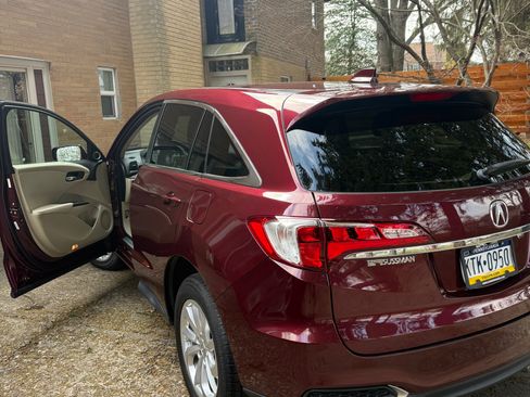 Used 2018 Acura RDX AWD image 2