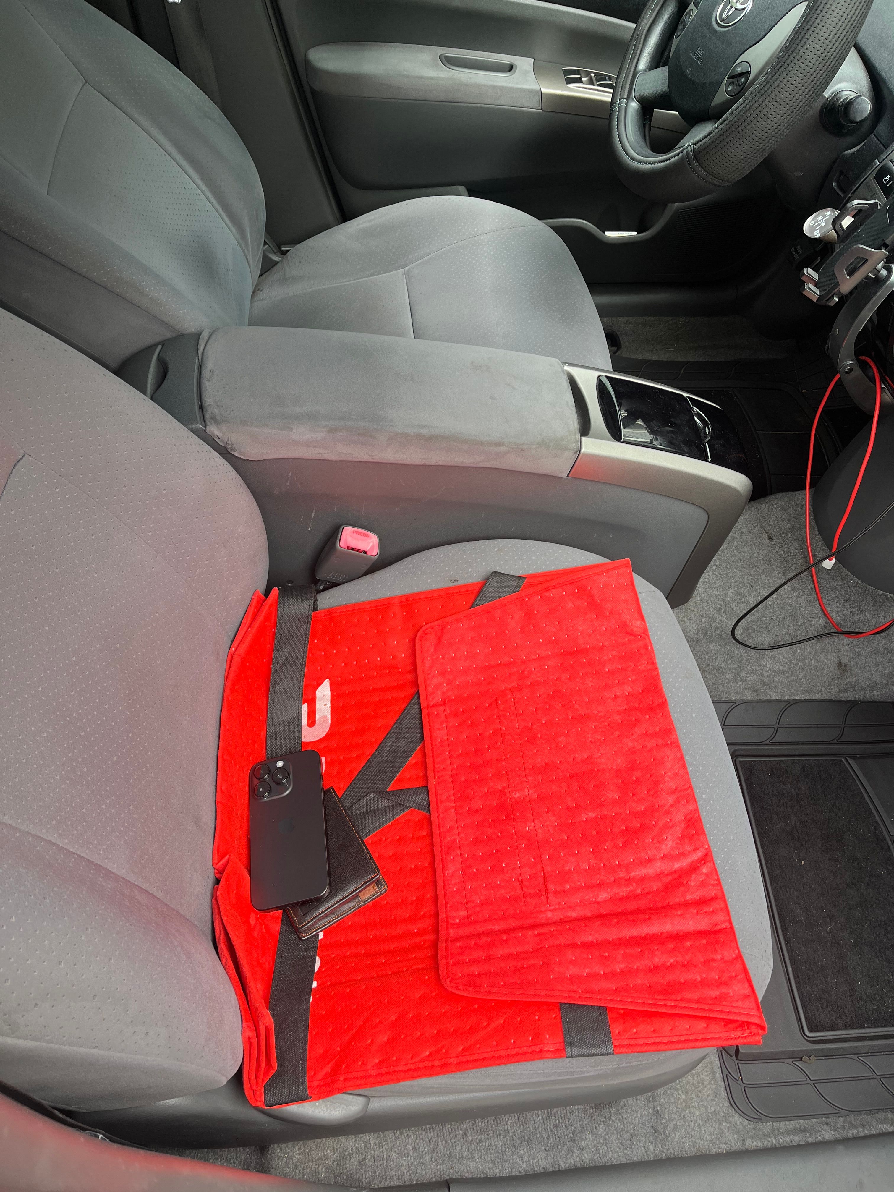 Used 2006 Toyota Prius w/ Pkg 3 FWD image 8