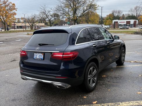Used 2019 Mercedes-Benz GLC 300 4MATIC image 6