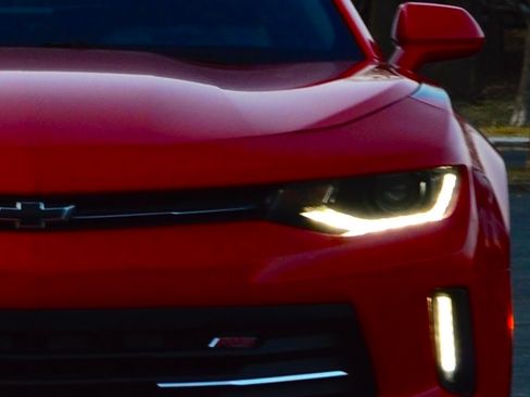 Used 2016 Chevrolet Camaro LT RWD image 10