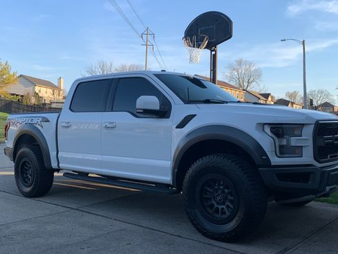 Used 2018 Ford F150 Raptor w/ Equipment Group 802A Luxury AWD/4WD image 11