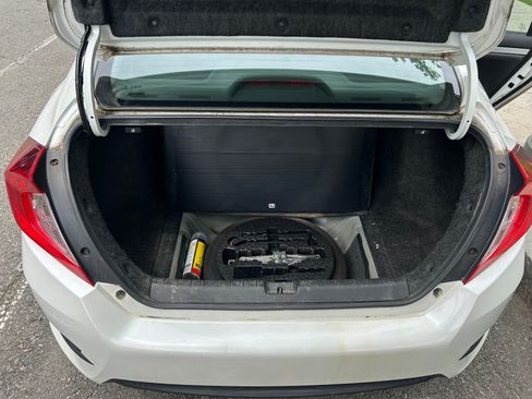 Used 2016 Honda Civic EX-L image 10