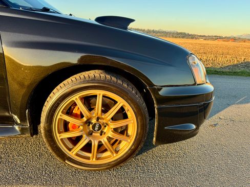 Used 2004 Subaru Impreza WRX STI image 13