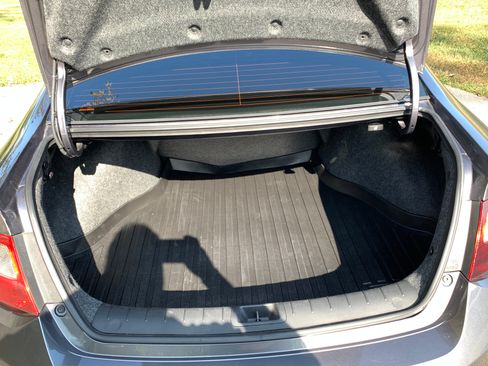 Used 2013 Honda Accord EX-L image 9