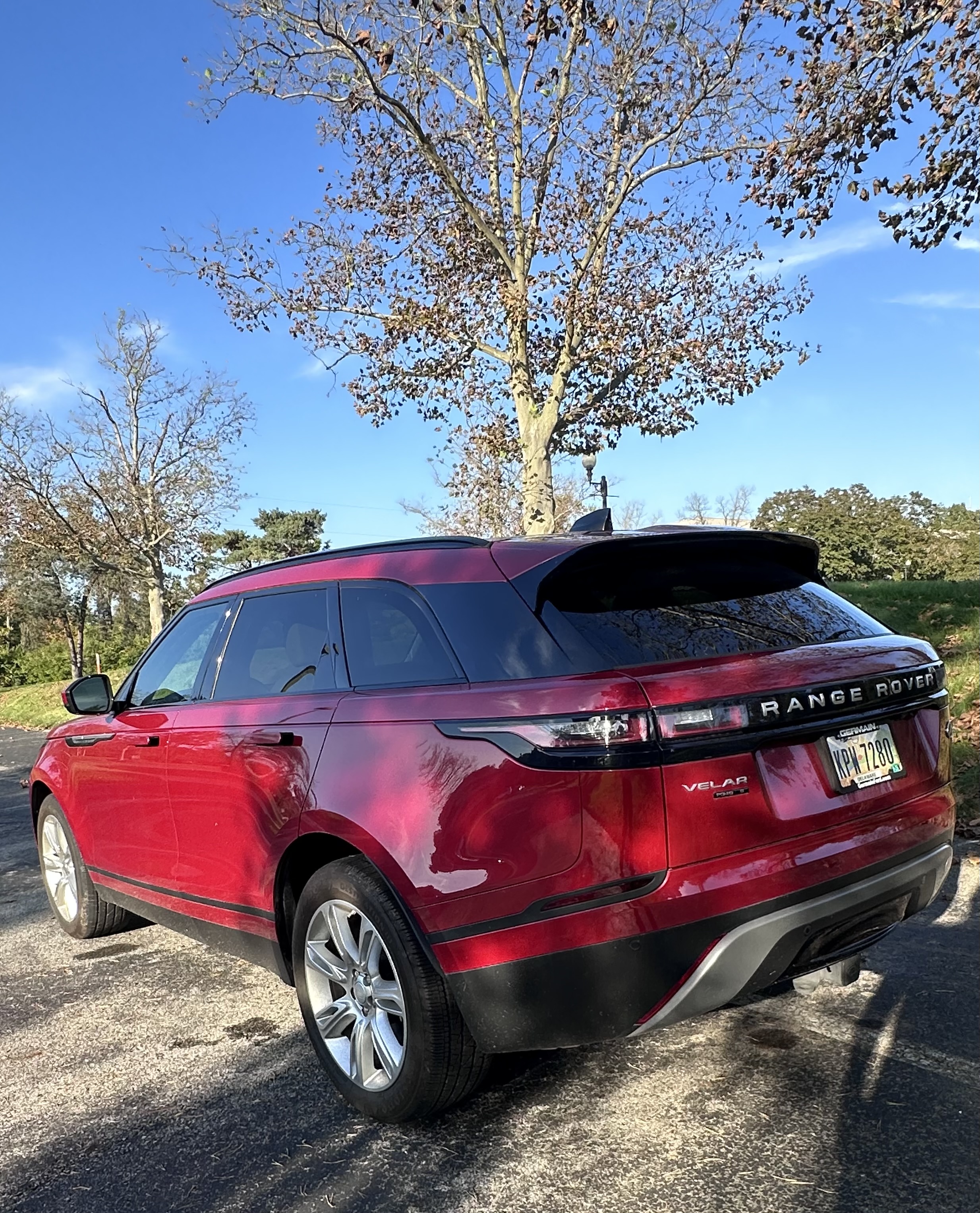 Used 2019 Land Rover Range Rover Velar S AWD/4WD image 5