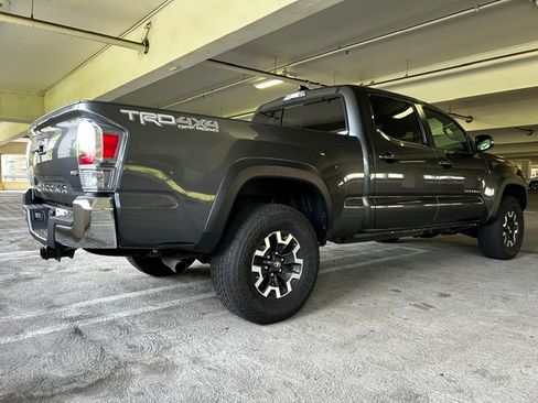 Used 2023 Toyota Tacoma TRD Off-Road AWD/4WD image 15