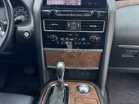 Used 2021 Nissan Armada SL w/ Captain's Chairs Package image 13