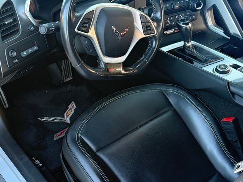 Used 2019 Chevrolet Corvette Z06 RWD image 16