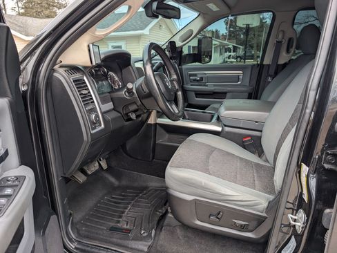 Used 2017 RAM 2500 Big Horn image 4