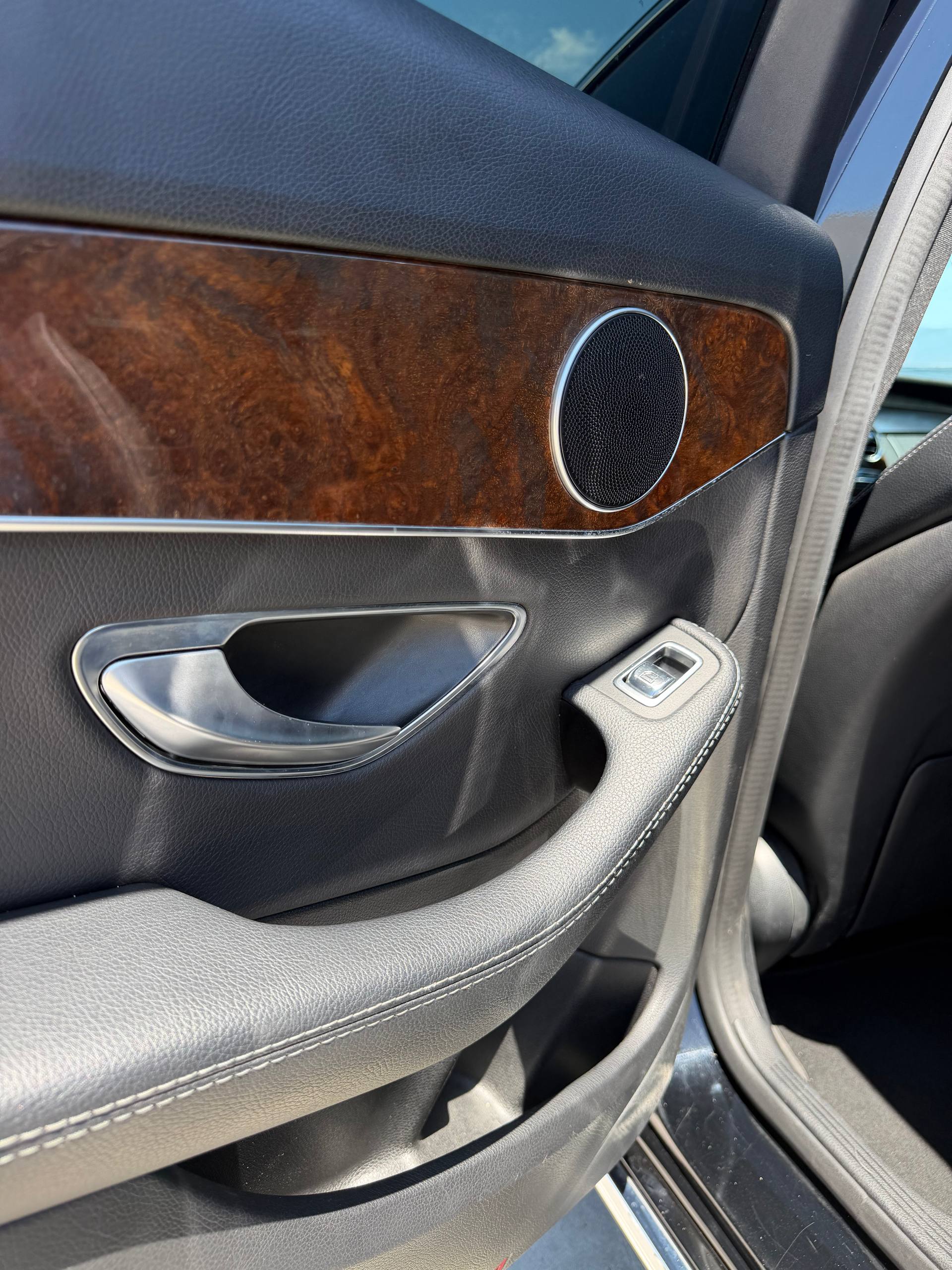 Used 2016 Mercedes-Benz C 300 Sedan image 13
