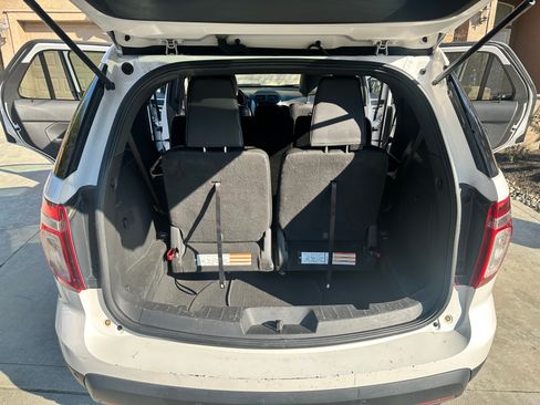 Used 2013 Ford Explorer XLT image 9