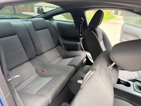 Used 2007 Ford Mustang Premium RWD image 8