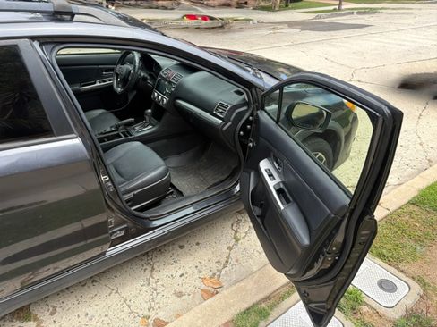 Used 2015 Subaru Crosstrek 2.0i Limited AWD/4WD image 9