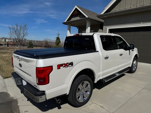 Used 2018 Ford F150 Lariat image 5